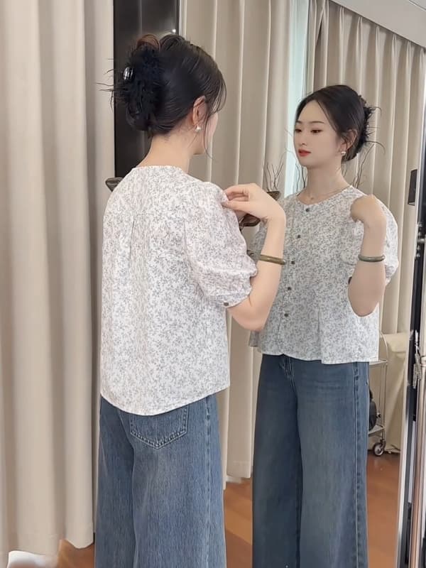 柄シャツ 優美な小花ブラウス