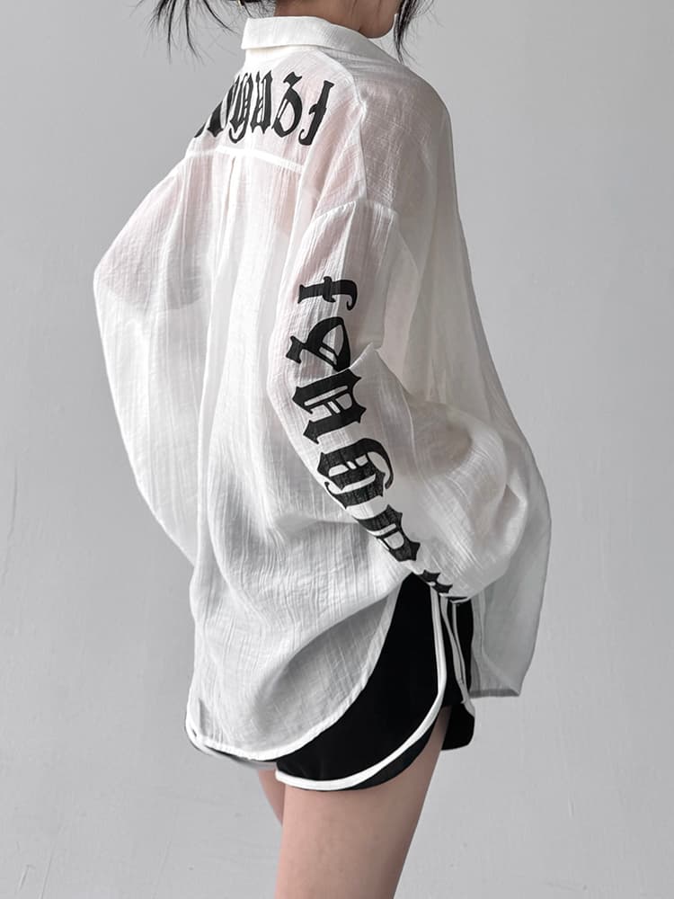 柄シャツ 透け感文字デザイン柄シャツ