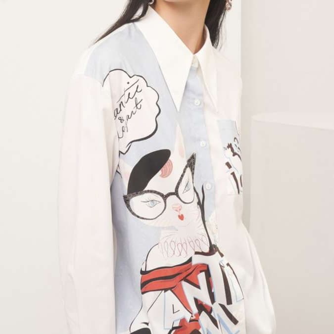 猫柄シャツ　メガネ猫イラストの遊び心溢れる柄シャツ
