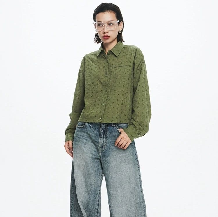 柄シャツ 柄シャツ 小花模様の上品な刺繍シャツ