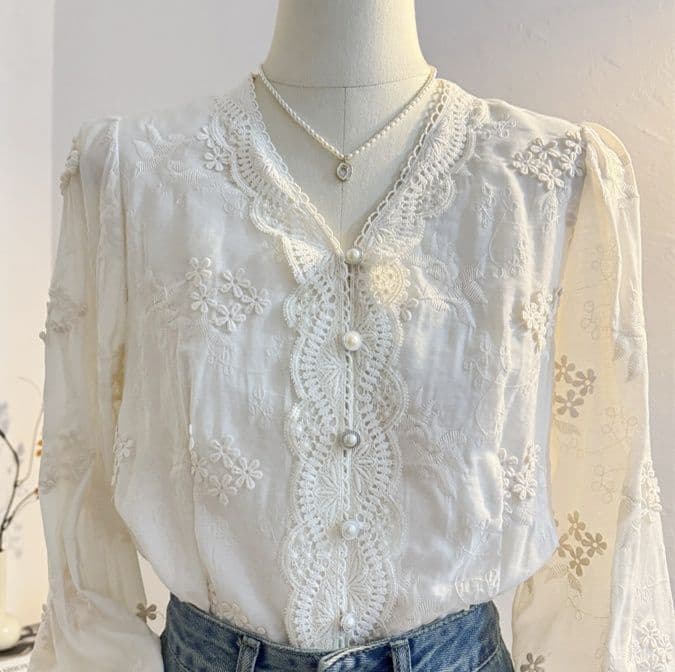 柄シャツ 柄シャツ 優美な小花刺繍レースブラウス