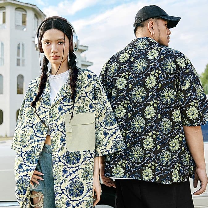 柄シャツ 柄シャツ 伝統花模様 ゆったりシャツ