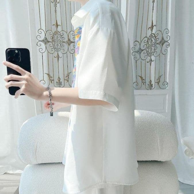 柄シャツ 彩りお絵描き風花柄シャツ