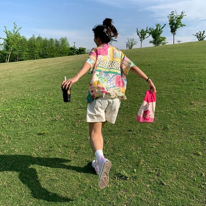 柄シャツ 華やか水彩画風総柄シャツ
