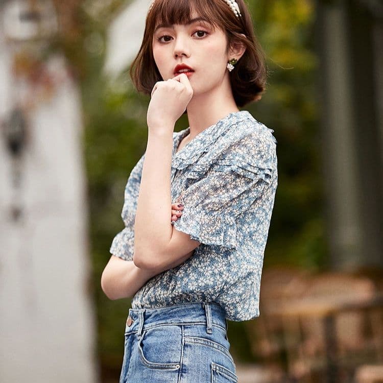 柄シャツ 小花柄丸襟パフスリーブシャツ