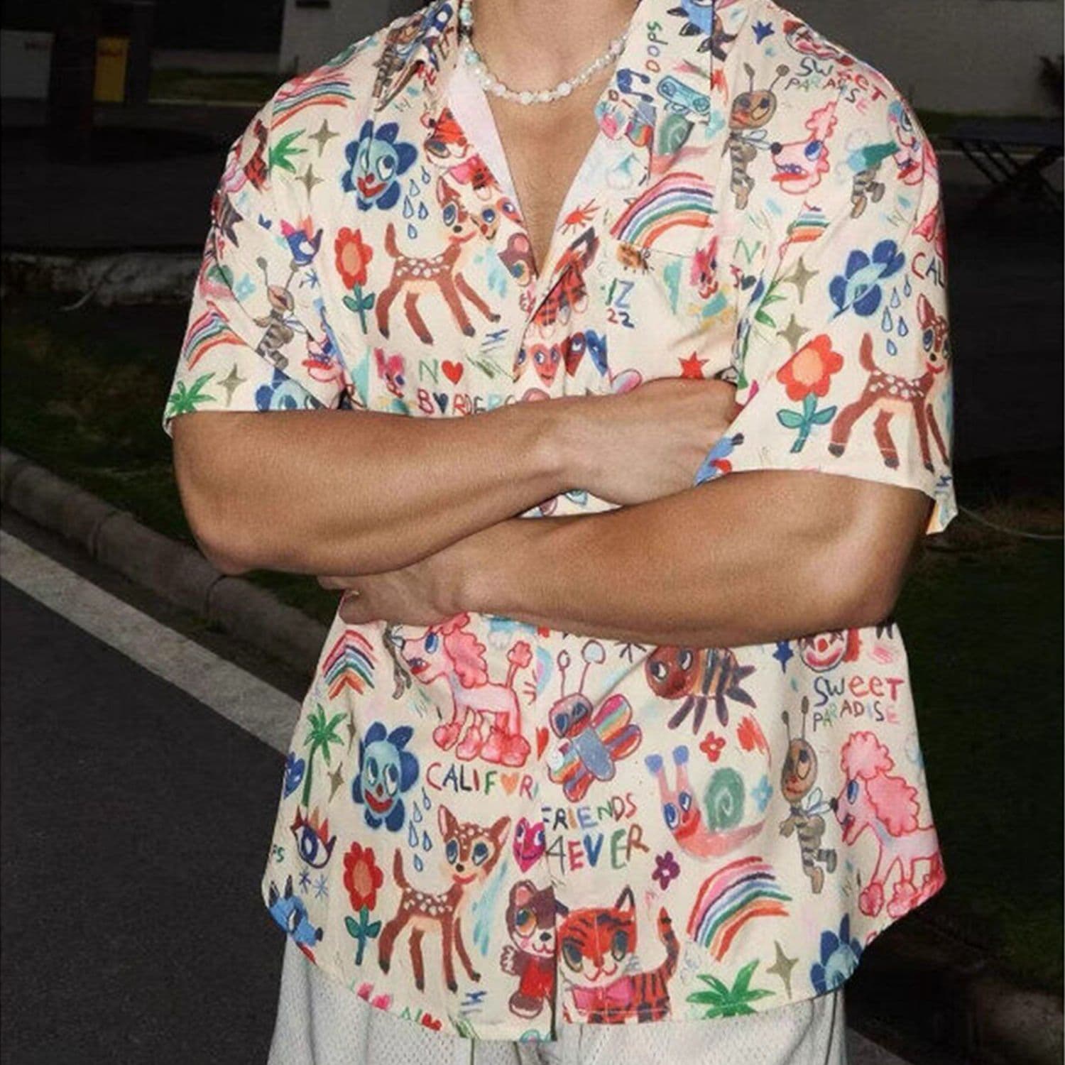 柄シャツ らくがき風アート 総柄開襟シャツ