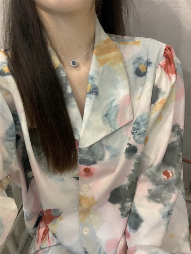 韓国風水彩花柄シャツ通勤おしゃれ長袖ブラウス