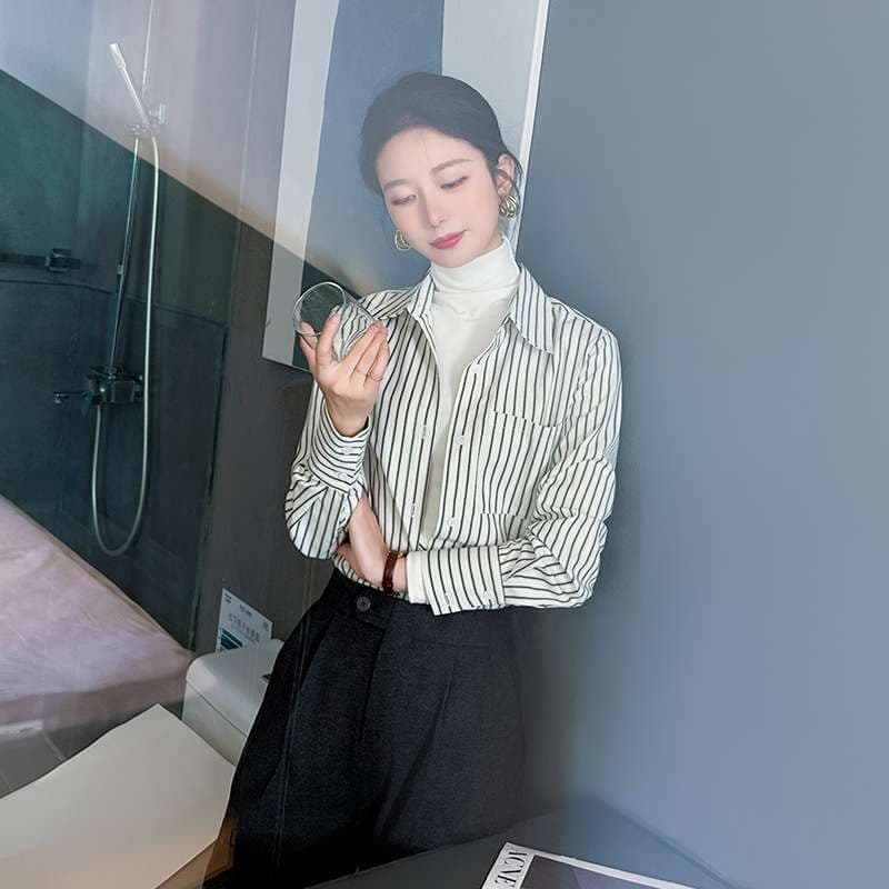 白柄シャツ 上品ストライプ柄オーバーサイズシャツ