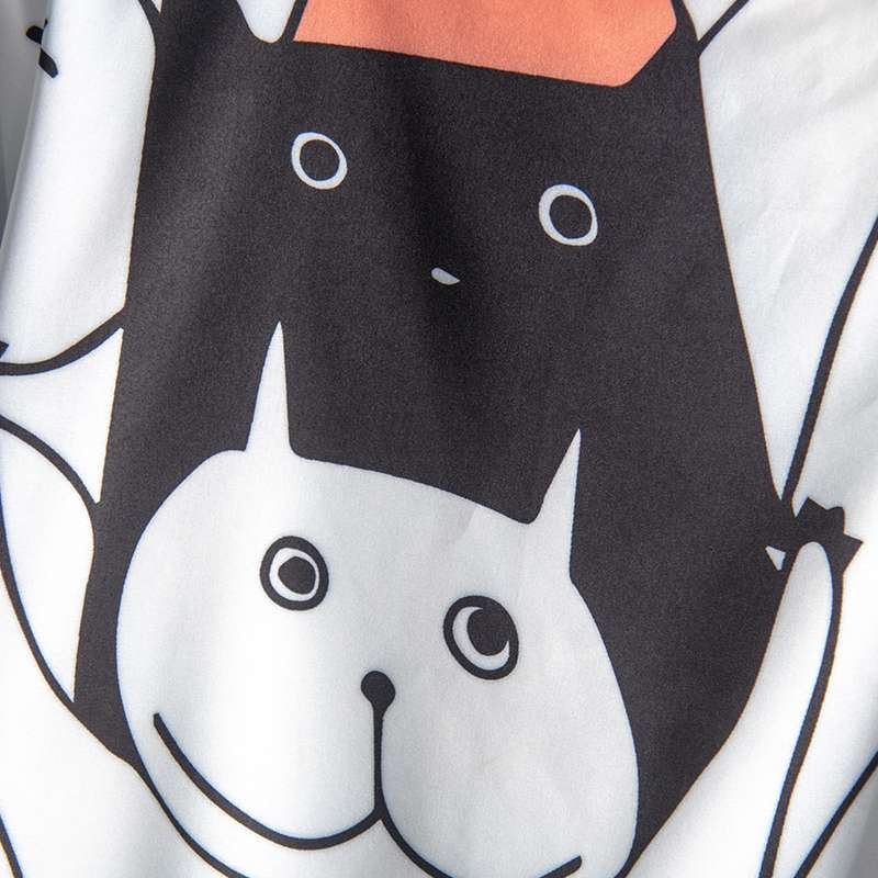 猫柄シャツ　キュートな動物たちの総柄シャツ