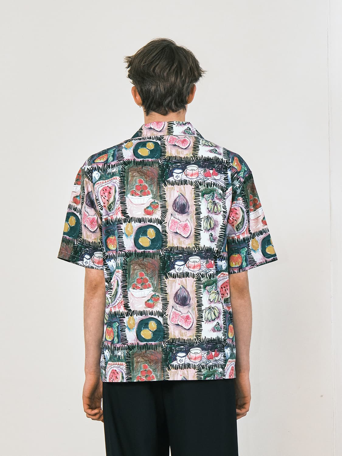 柄シャツ フルーツマーケット 絵画風総柄シャツ