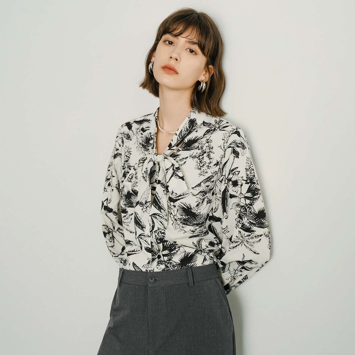 柄シャツ ボタニカルプリント タイネック長袖シャツ