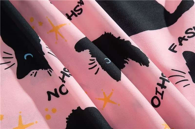 ゆるかわ黒猫 シルエット柄シャツ