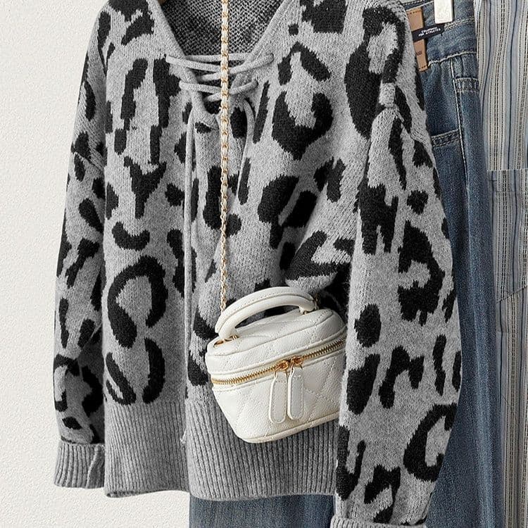 柄シャツ 大胆ヒョウ柄デザインニット